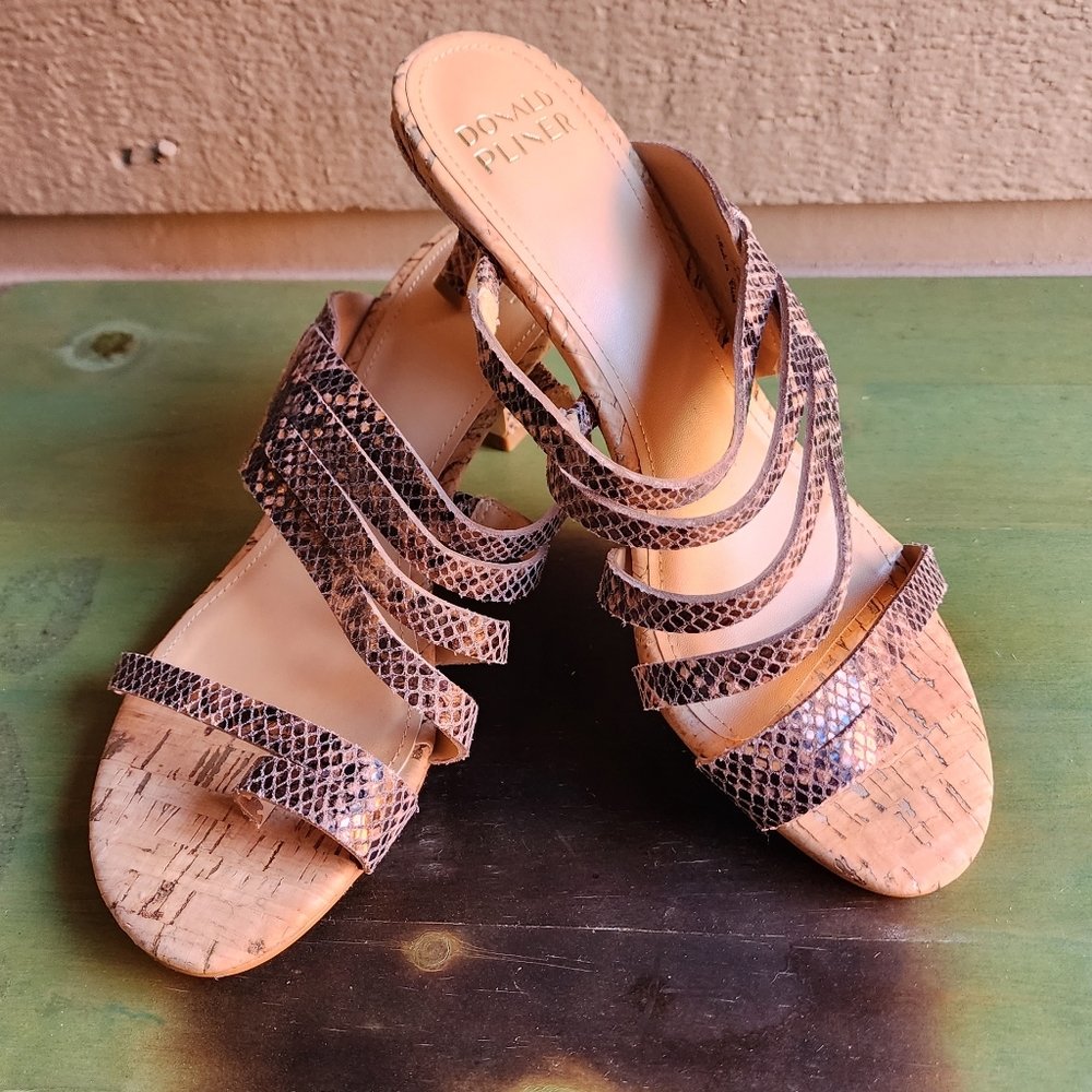 Donald Pliner Kaluse Snake Print Slides Kitten He… - image 3